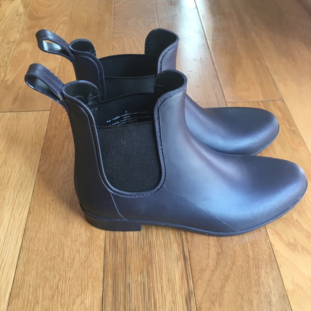 Ankle rain boots